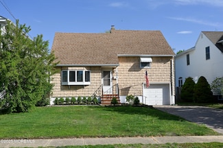 904 Claridge Dr, Spring Lake, NJ 07762