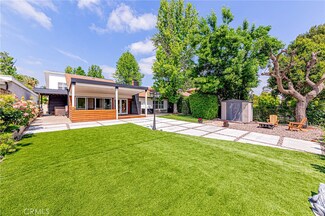 25320 Avenida Cappela, Valencia, CA 91355