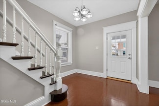 35 James St, Schenectady, NY 12304