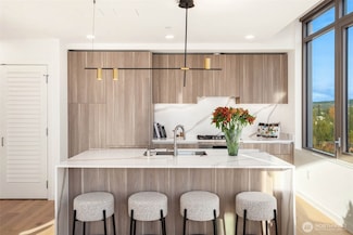 10232 NE 10th St Unit 1509, Bellevue, WA 98004
