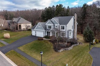 105 Neuchatel Ln, Fairport, NY 14450