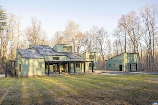 2482 Schelford Farm Rd, Charlottesville, VA 22901
