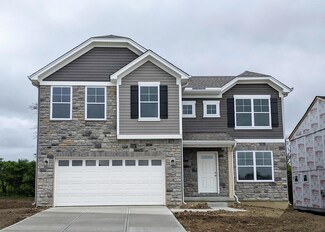 2869 Pine Leaf Ct, Hamilton, OH 45013