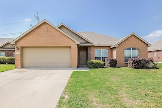221 Kennedy Dr, Crowley, TX 76036