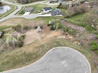 4637 SW Shenandoah Ct, Topeka, KS 66610
