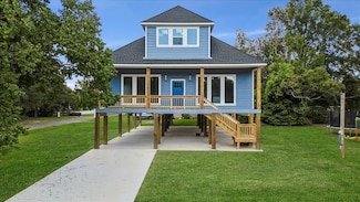 290 Thurman Ave, Bridge City, TX 77611