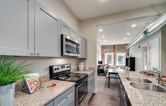 300 S Logan St Unit 205, Denver, CO 80209