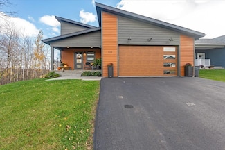 328 Coffee Creek Blvd, Duluth, MN 55811