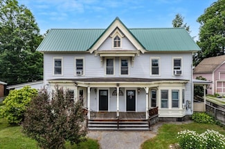 23 Pleasant St, Hillsborough, NH 03244