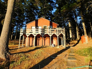 2 Eagles Perch Rd, MacHias, ME 04654