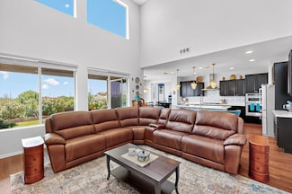 1724 Cooke Canyon Dr, Albuquerque, NM 87120