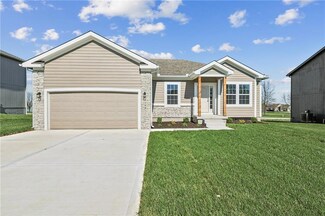 612 Summer Dawn Ct, Belton, MO 64012