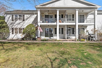 55075 Route 25 Unit 1, Southold, NY 11971