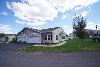 76 Rogerson Crossing Unit 76, Uxbridge, MA 01569