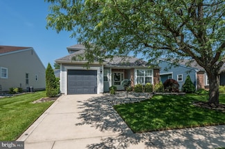 681 Cascade Dr S, Mount Laurel, NJ 08054