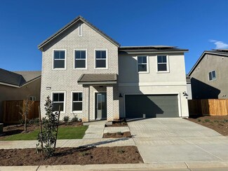 1259 Plum Tree Ave Unit 23, Clovis, CA 93619