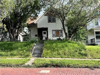 2634 Olive St, Saint Joseph, MO 64507