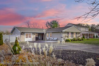 586 Lloyd Rd, Matawan, NJ 07747