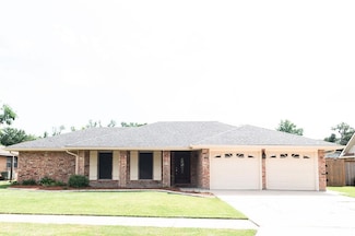 107 Piping Rock Dr, Houma, LA 70363
