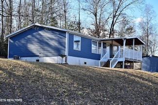 223 Beamer Rd, Tazewell, TN 37879