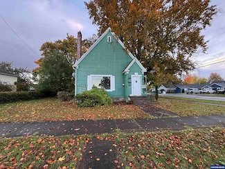 389 C St, Independence, OR 97351