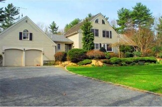44 Indian Cove Rd, Marion, MA 02738