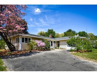 10 Bradford Rd, Framingham, MA 01701