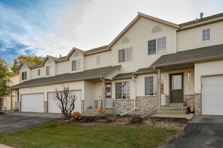 741 Baylee Place SW, Pine Island, MN 55963