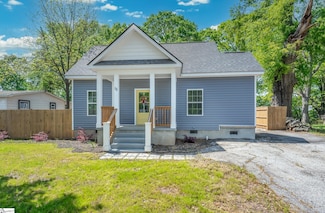 15 W Wilburn Ave, Greenville, SC 29611