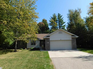 710 Adams St, East Tawas, MI 48730