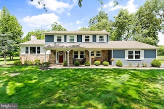 126 Woodview Dr, Doylestown, PA 18901
