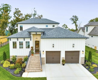 1801 River Breeze Dr, Soddy-Daisy, TN 37379