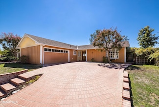 26144 Adamor Rd, Calabasas, CA 91302
