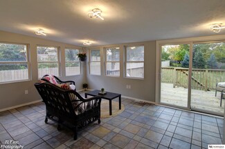1105 Culpepper Ave, Bellevue, NE 68005