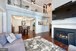 46582 Drysdale Terrace Unit 300, Sterling, VA 20165