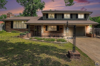 5020 SW 23rd St, Topeka, KS 66614