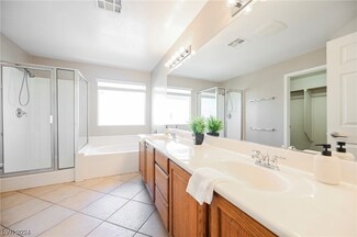 8064 Celina Hills St, Las Vegas, NV 89131