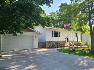 100 Willow Dr W, Annandale, MN 55302