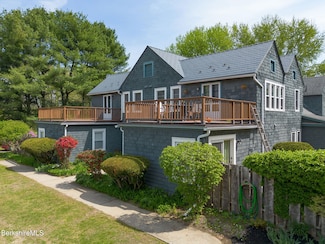 567 S Main St, Sheffield, MA 01257