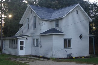 509 4th St NW, Waukon, IA 52172