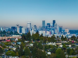 3727 W Barrett St, Seattle, WA 98199