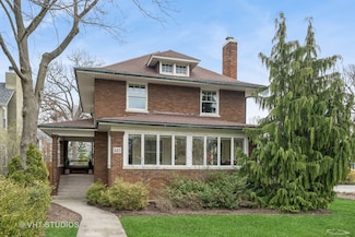 885 Vernon Ave, Glencoe, IL 60022