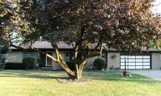 1736 Loralee St SE, Grand Rapids, MI 49508