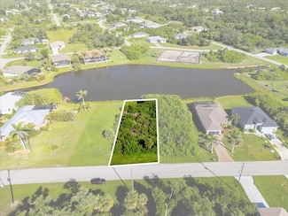 214 Antilla Dr, Rotonda Lakes, FL 33947
