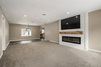 1114 Main St, Osawatomie, KS 66064