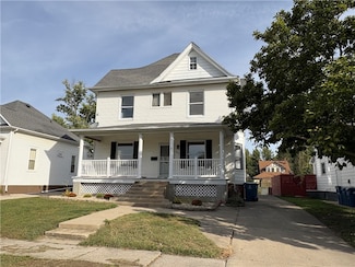 614 E Washington St, Hoopeston, IL 60942