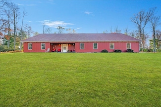 635 Crystal Lake Rd, Narrowsburg, NY 12764