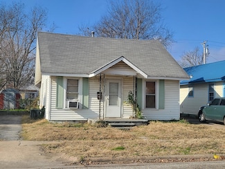 115 N Elm St, Commerce, OK 74339
