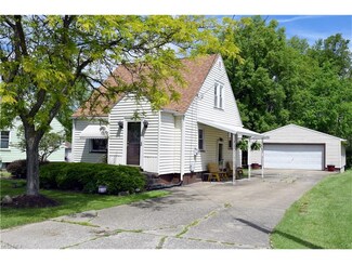 718 Bane St SW, Warren, OH 44485