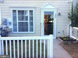 602 Leprechaun Ln Unit 9, Glen Burnie, MD 21061